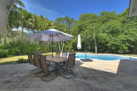 1125 Waterside Circle Weston FL 33327