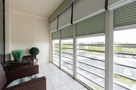 2811 Somerset Drive Lauderdale Lakes FL 33311