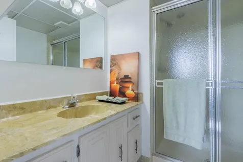 2811 Somerset Drive Lauderdale Lakes FL 33311