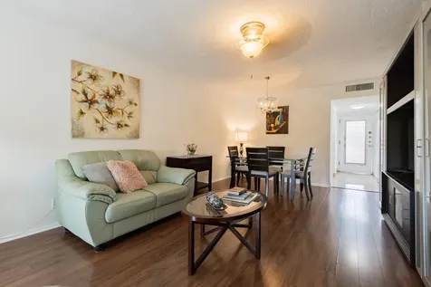 2811 Somerset Drive Lauderdale Lakes FL 33311
