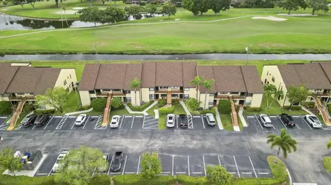 4698 Lucerne Lakes Boulevard E Lake Worth FL 33467