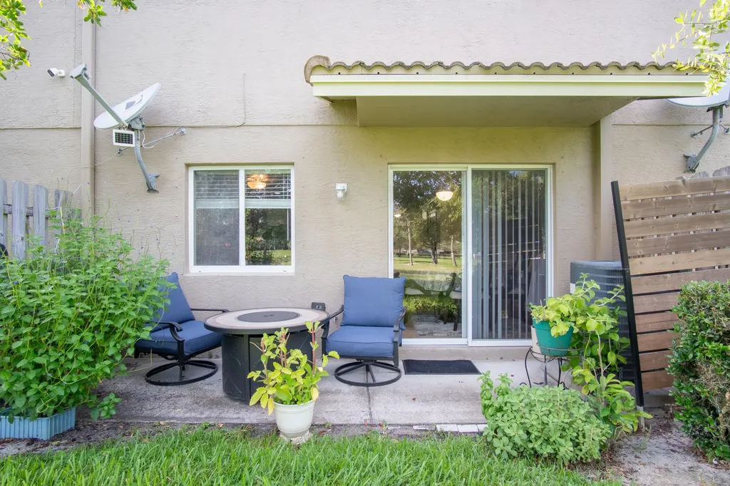 2218 SW Marshfield Court Port St Lucie FL 34953