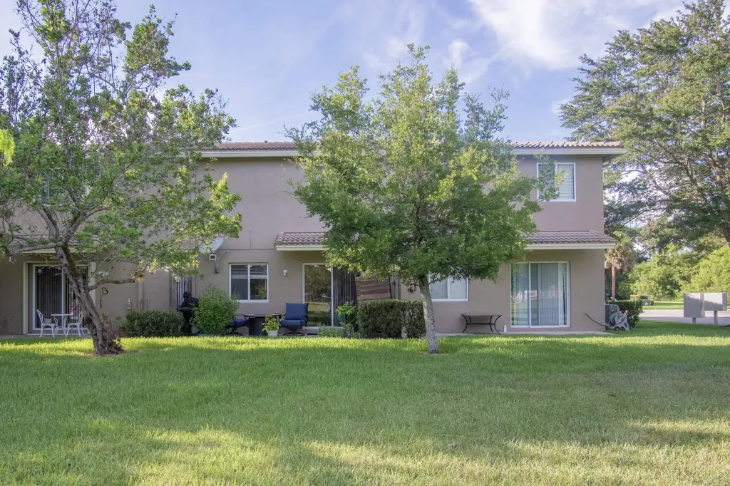 2218 SW Marshfield Court Port St Lucie FL 34953