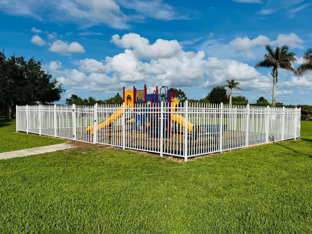 2218 SW Marshfield Court Port St Lucie FL 34953