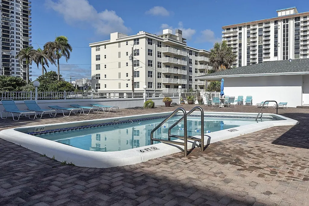1801 S Surf Road Hollywood FL 33019