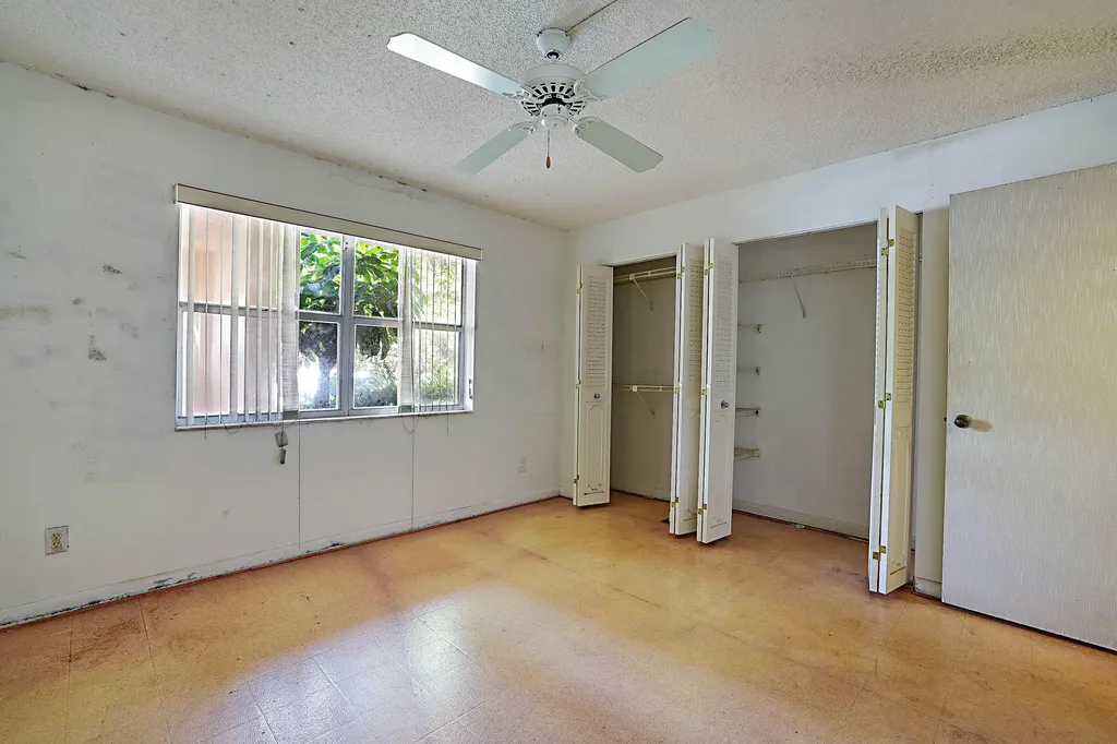 9201 Sunrise Lakes Boulevard Sunrise FL 33322