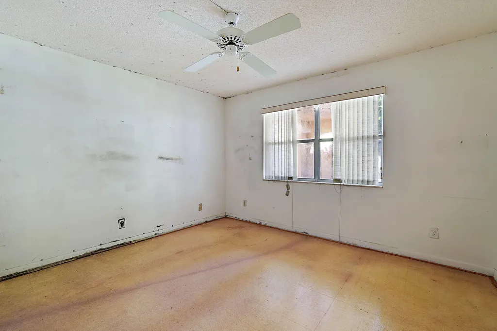 9201 Sunrise Lakes Boulevard Sunrise FL 33322