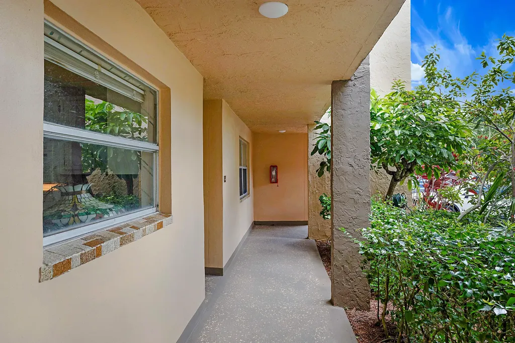 9201 Sunrise Lakes Boulevard Sunrise FL 33322