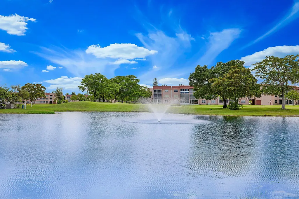 9201 Sunrise Lakes Boulevard Sunrise FL 33322