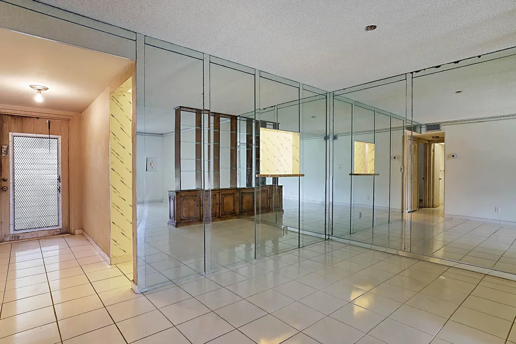 9201 Sunrise Lakes Boulevard Sunrise FL 33322