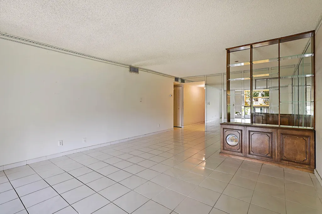 9201 Sunrise Lakes Boulevard Sunrise FL 33322