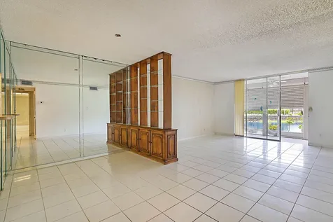 9201 Sunrise Lakes Boulevard Sunrise FL 33322