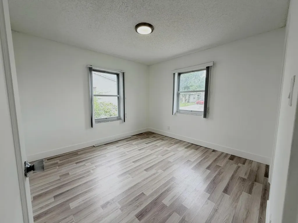 831 El Prado West Palm Beach FL 33405