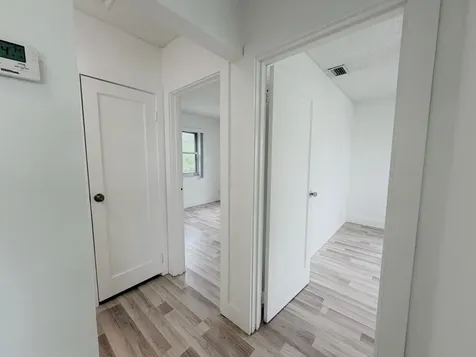 831 El Prado West Palm Beach FL 33405