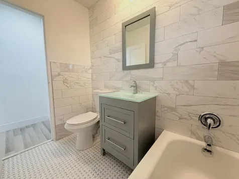 831 El Prado West Palm Beach FL 33405