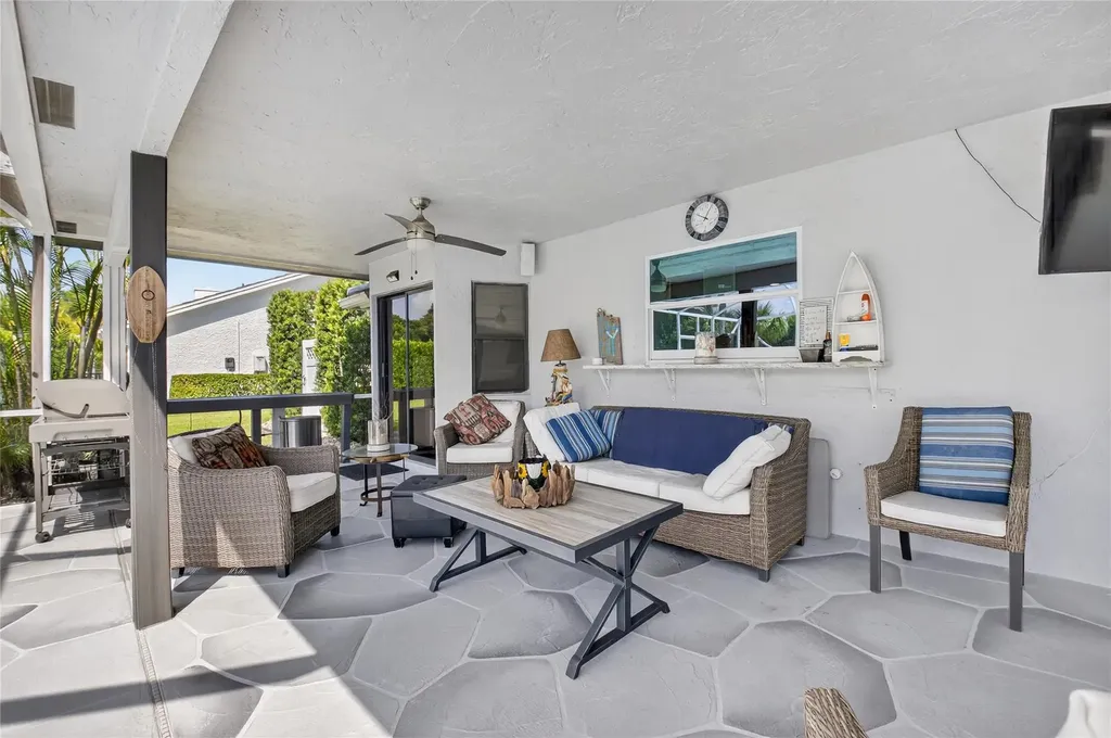 10182 Boca Woods Lane Boca Raton FL 33428