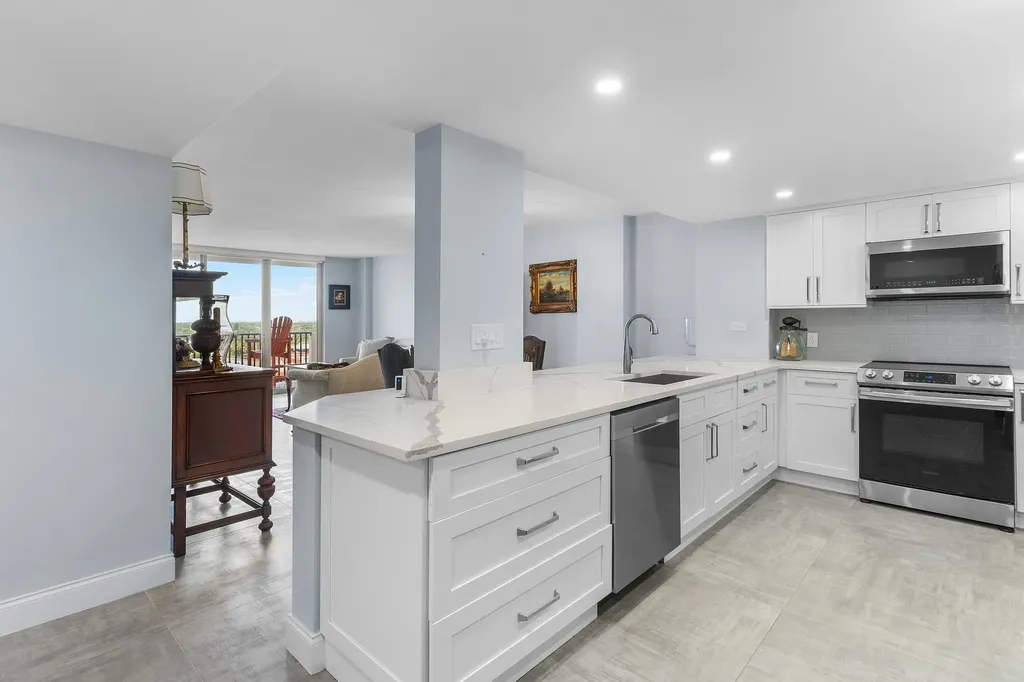 1150 Hillsboro Mile Hillsboro Beach FL 33062