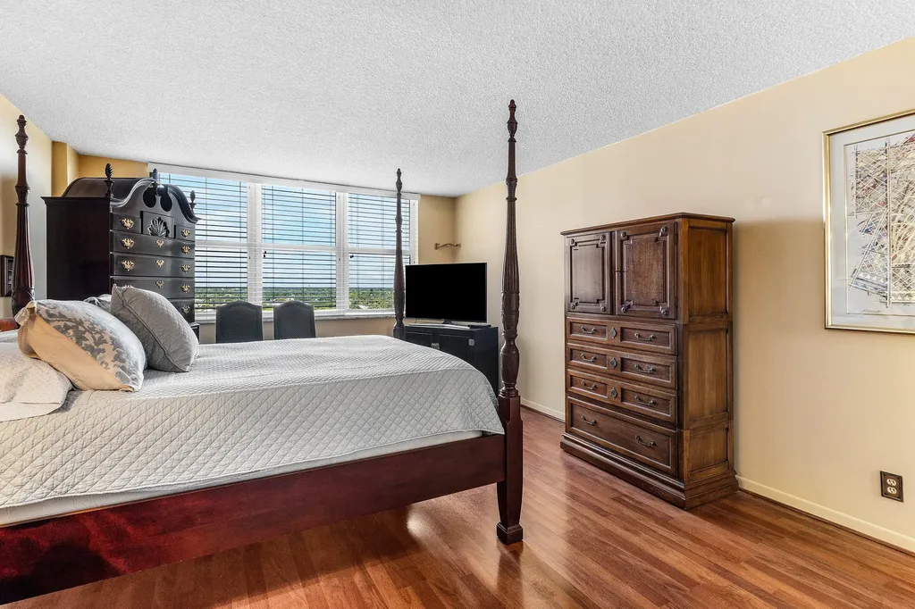 1150 Hillsboro Mile Hillsboro Beach FL 33062