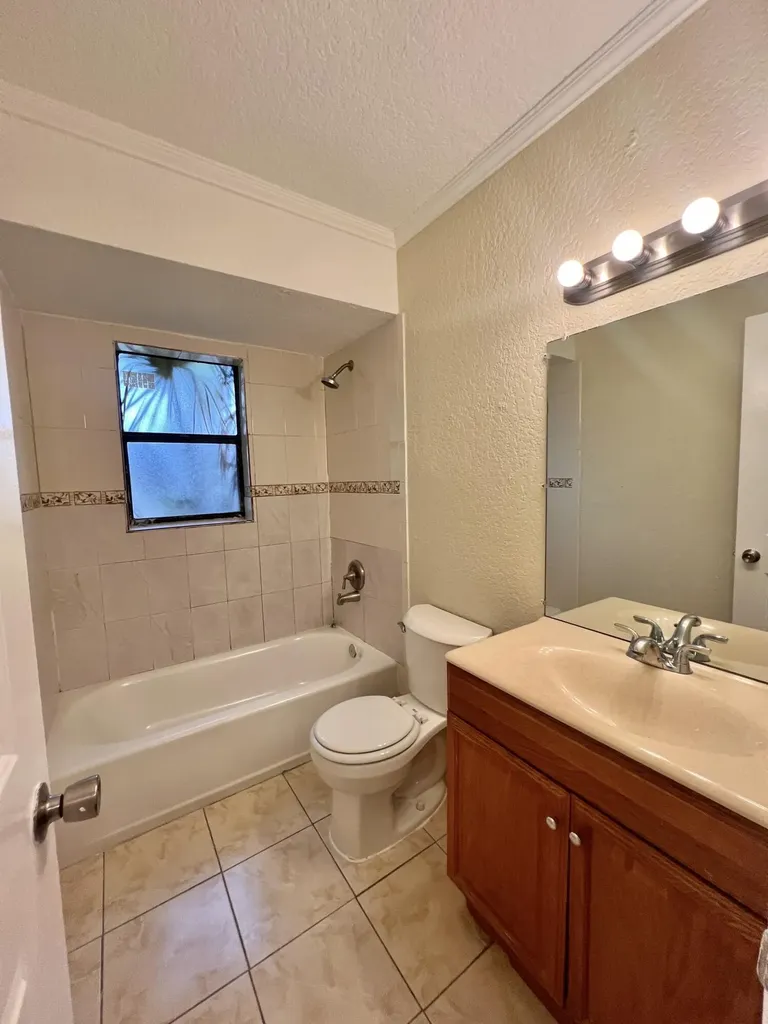 423 Glenwood Drive West Palm Beach FL 33415