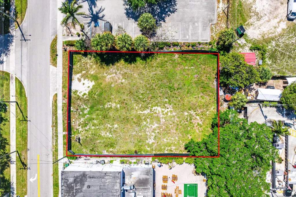 10 SW 4th Avenue Delray Beach FL 33444