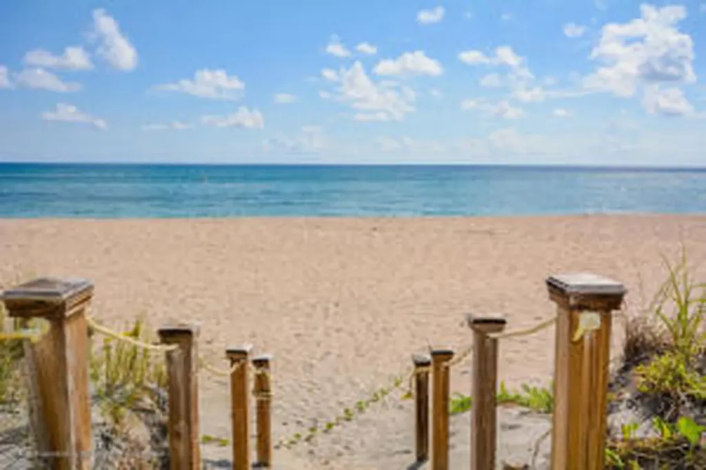 2780 S Ocean Boulevard Palm Beach FL 33480