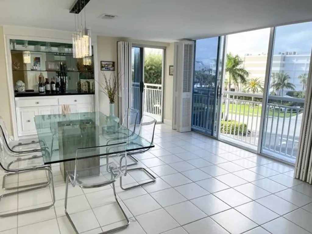 2780 S Ocean Boulevard Palm Beach FL 33480