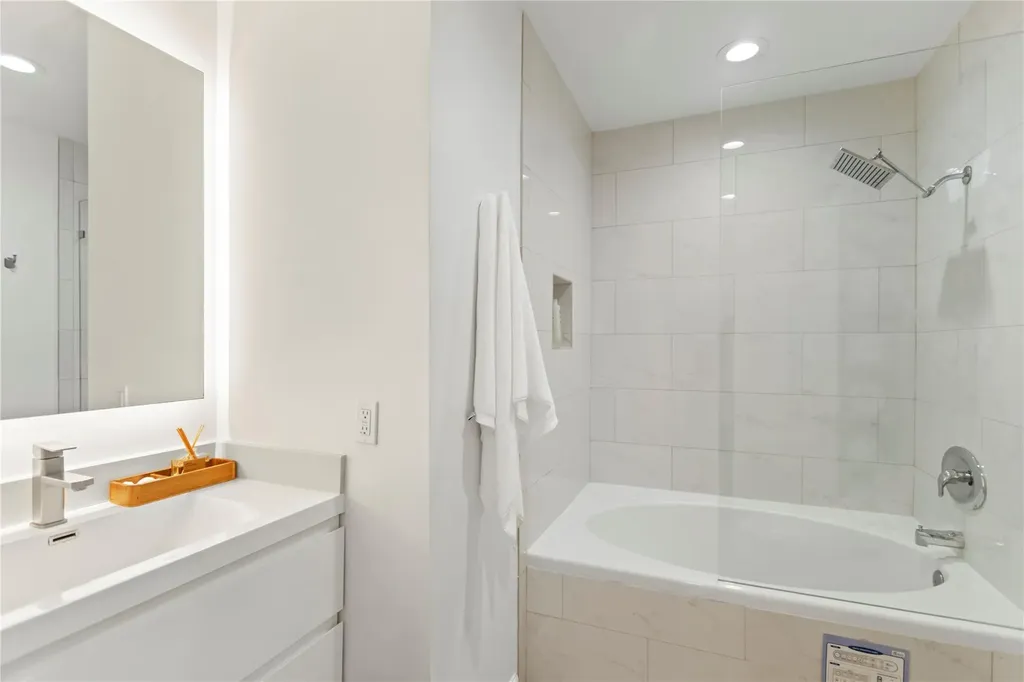 1736 NE 18th Street Fort Lauderdale FL 33305