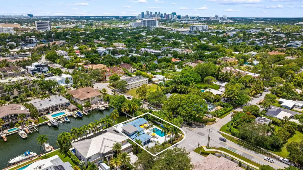 1524 Bayview Drive Fort Lauderdale FL 33304