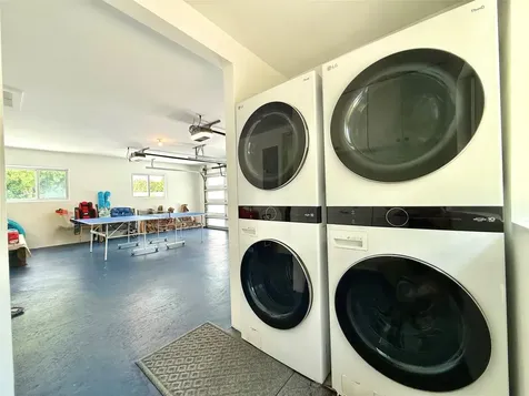 1524 Bayview Drive Fort Lauderdale FL 33304