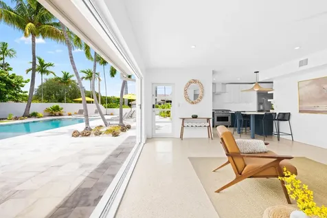 1524 Bayview Drive Fort Lauderdale FL 33304