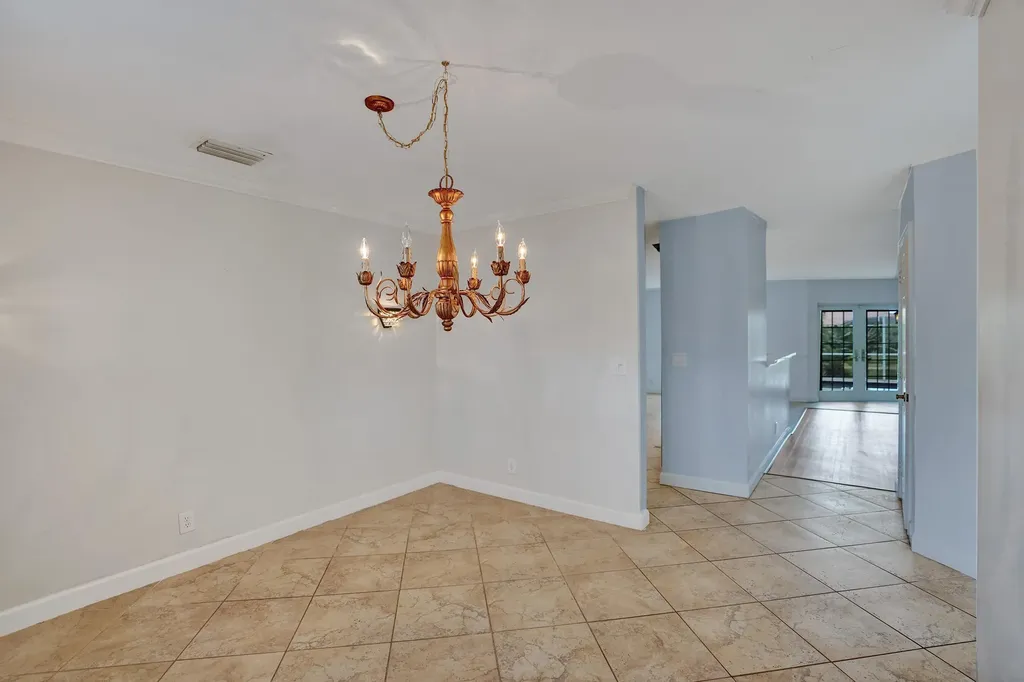 9352 Cascade Court Boynton Beach FL 33437