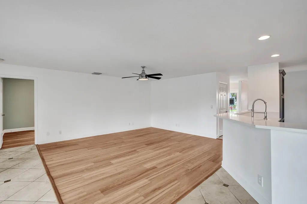 9352 Cascade Court Boynton Beach FL 33437