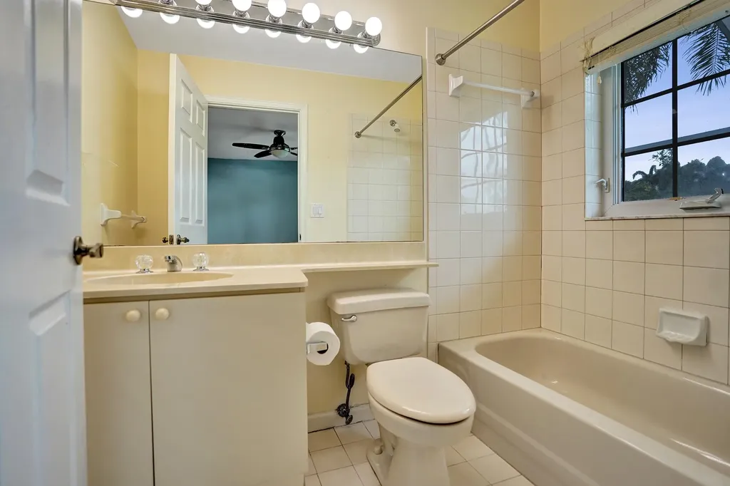 9352 Cascade Court Boynton Beach FL 33437