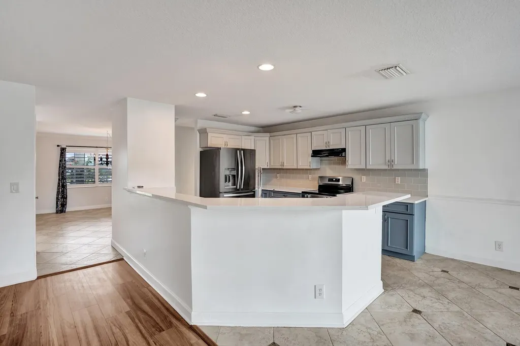 9352 Cascade Court Boynton Beach FL 33437