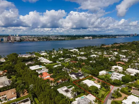 202 Coral Lane Palm Beach FL 33480