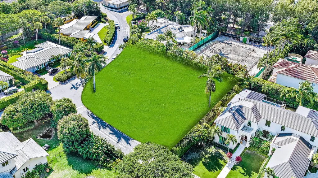 202 Coral Lane Palm Beach FL 33480