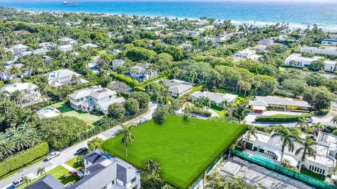 202 Coral Lane Palm Beach FL 33480