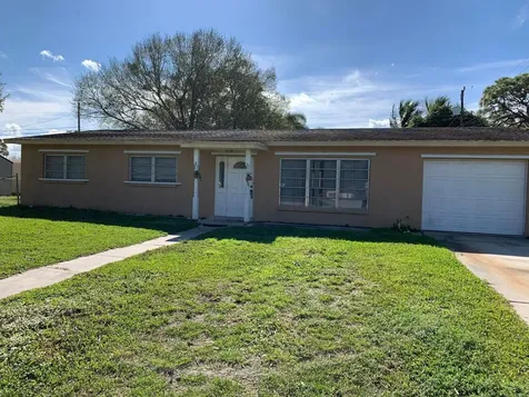 363 Hosbine Street Fort Pierce FL 34982