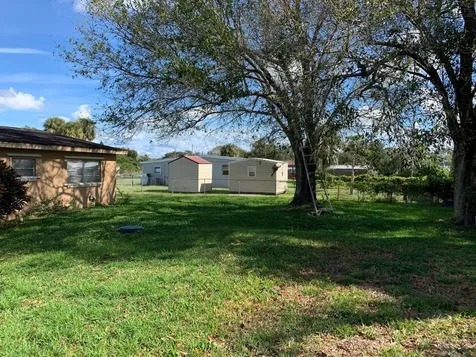 363 Hosbine Street Fort Pierce FL 34982