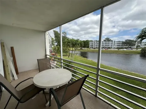 2048 Newport N Deerfield Beach FL 33442