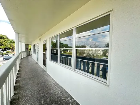 2048 Newport N Deerfield Beach FL 33442