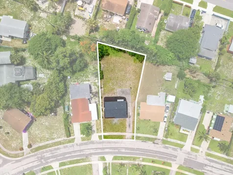 1326 8th Street West Palm Beach FL 33401