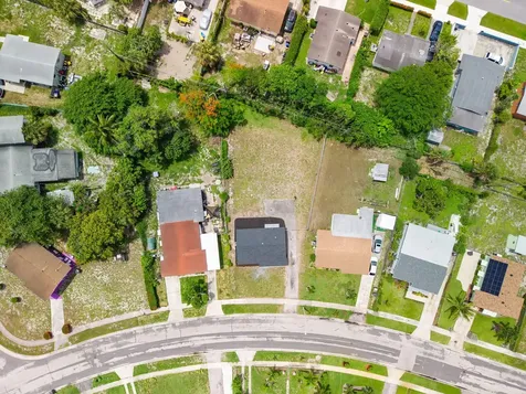 1326 8th Street West Palm Beach FL 33401