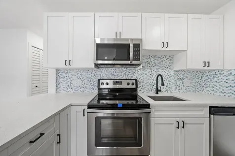 1326 8th Street West Palm Beach FL 33401