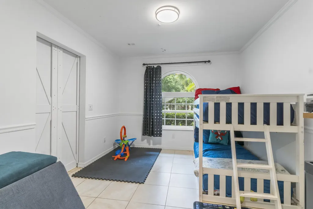129 38th Court Vero Beach FL 32968