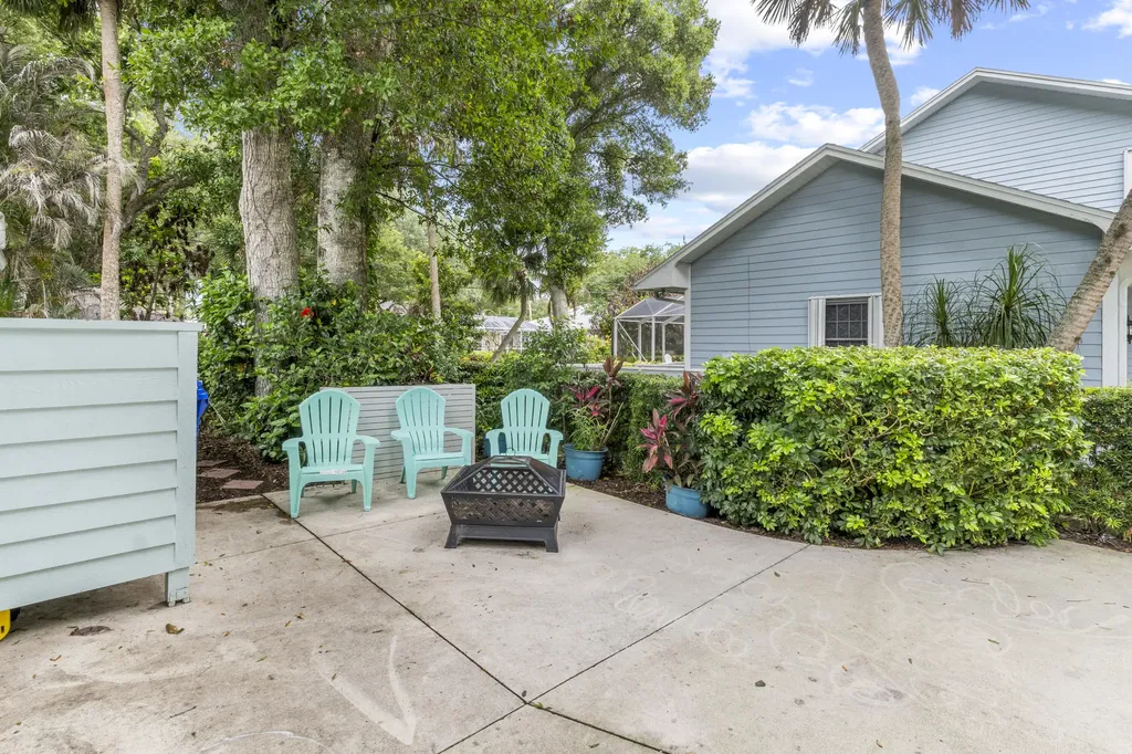 129 38th Court Vero Beach FL 32968