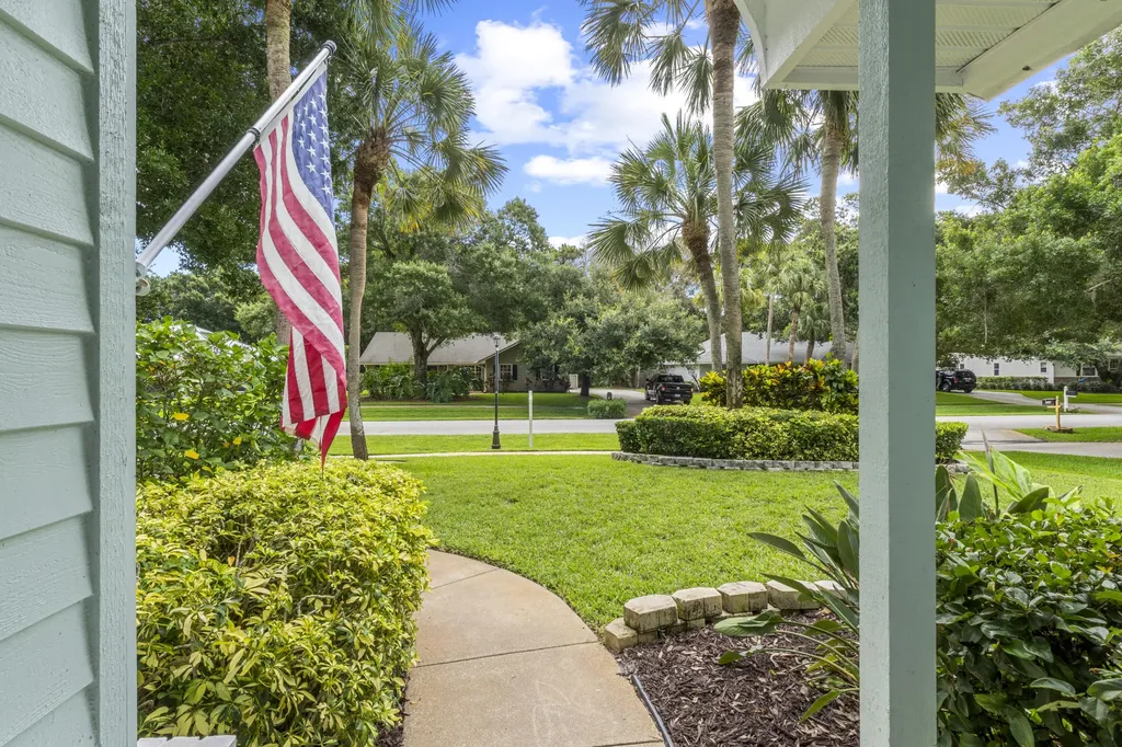 129 38th Court Vero Beach FL 32968