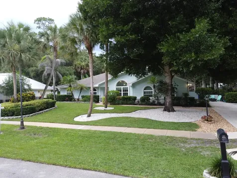 129 38th Court Vero Beach FL 32968