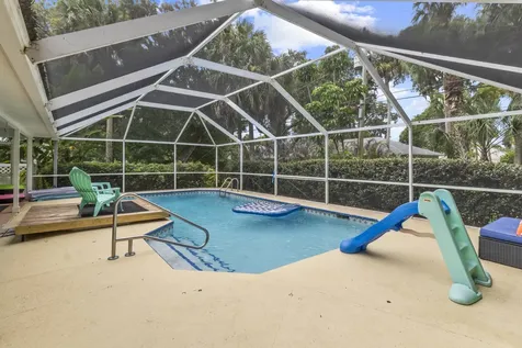 129 38th Court Vero Beach FL 32968