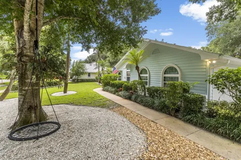 129 38th Court Vero Beach FL 32968